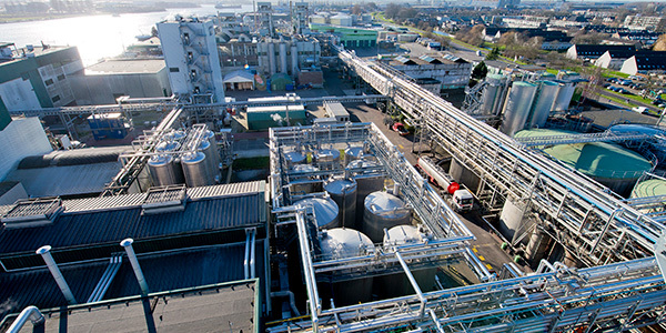 SD Guthrie International Zwijndrecht refinery